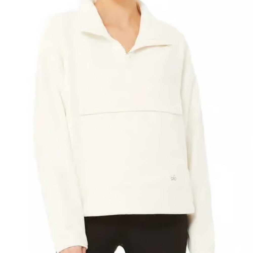 ALO YOGA®  Comb Pullover Top - Pristine